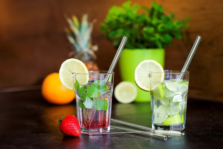 STEUBER stikla salmiņu un birstītes komplekts  | 2